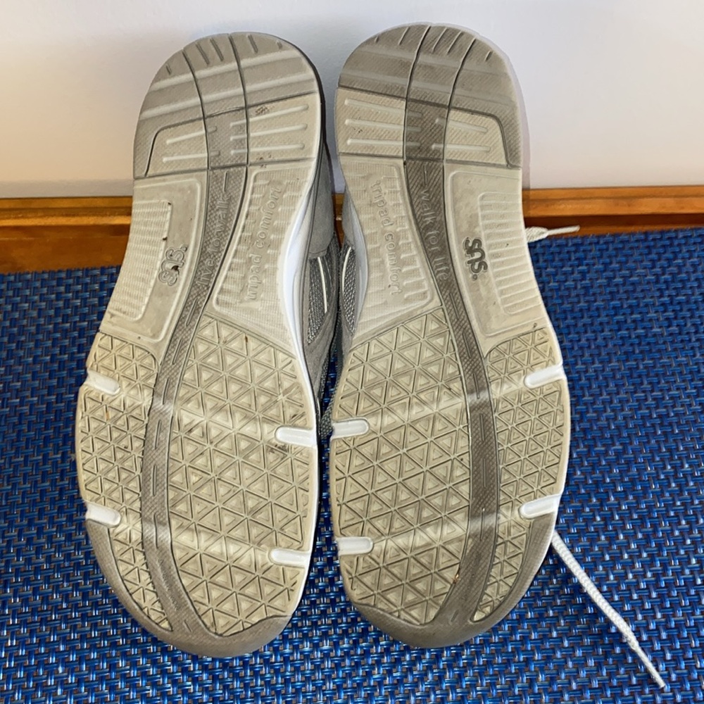 SAS Tour Mesh - Lace Up Sneaker, size 7M, gently used, gray/silver - Picture 7 of 8